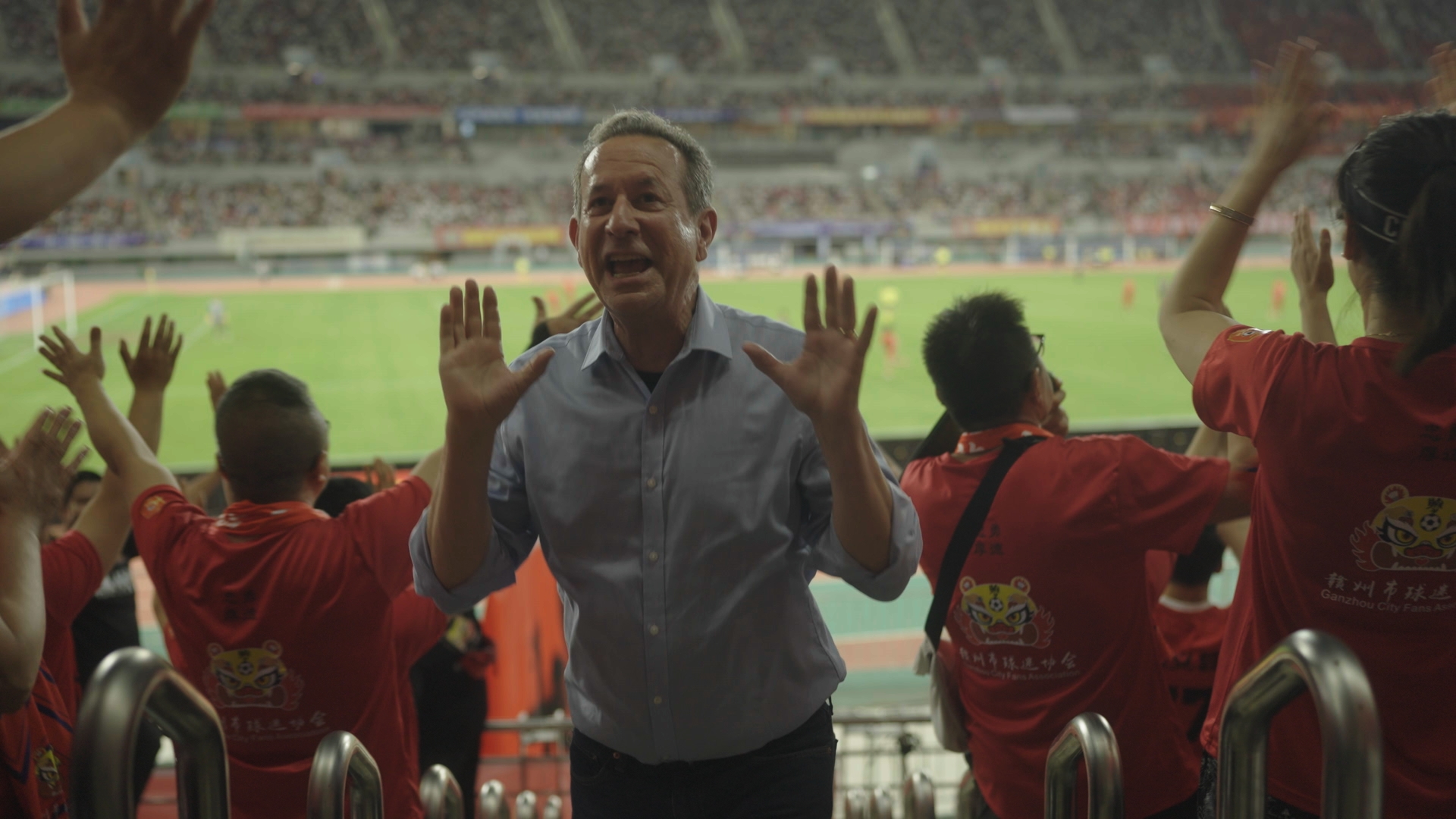 CGTN's Mike at GanChao: 40,000 Fans in Ganzhou
