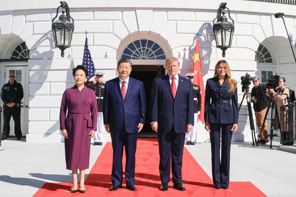Chinese President Xi Jinping and his wife Peng Liyuan, together with US President Donald Trump and his wife Melania Trump, pose for a photo at the White House in Washington, DC, the United States, September 25, 2026. /Xinhua