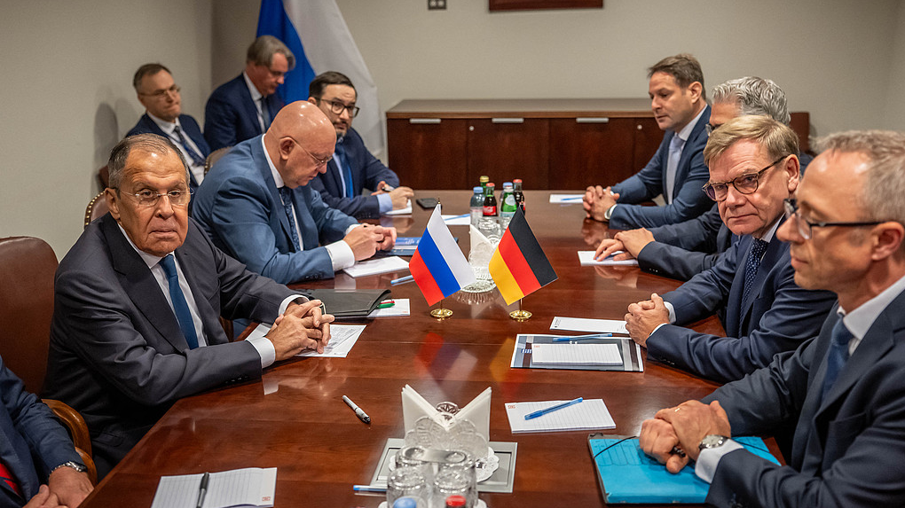Russian, German FMs meet for first time since 2022