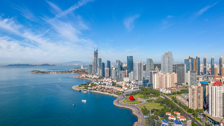 Live:  Check out May Fourth Square in Qingdao, east China
