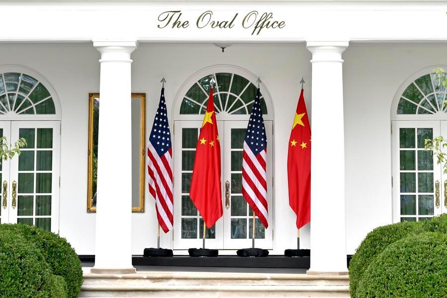 National flags of China and the US at the White House in Washington DC, the United States, September 24, 2026. /Xinhua