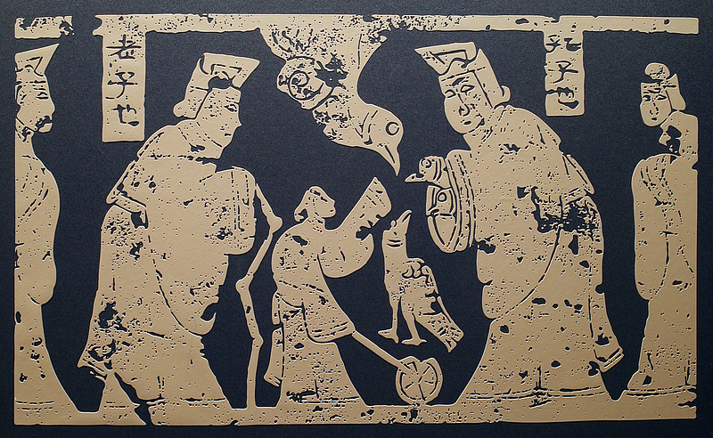 A Han dynasty depiction of Confucius meeting Laozi, on display at the Beijing Dabaotai Site Museum. Confucius appears on the second left. /VCG