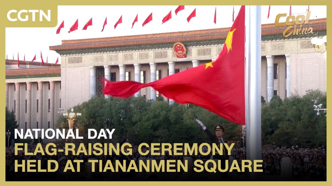 National Day flag-raising ceremony held at Tiananmen Square
