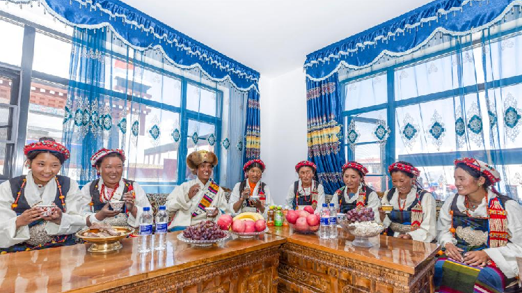 Xizang's new chapter of development breaks the labels of prejudice