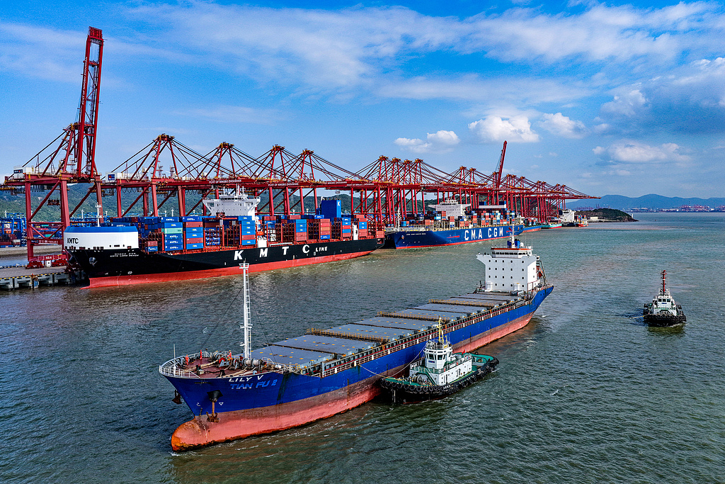 A container terminal in Jintang port area of Ningbo-Zhoushan Port, Zhejiang Province, September 23, 2026. /VCG