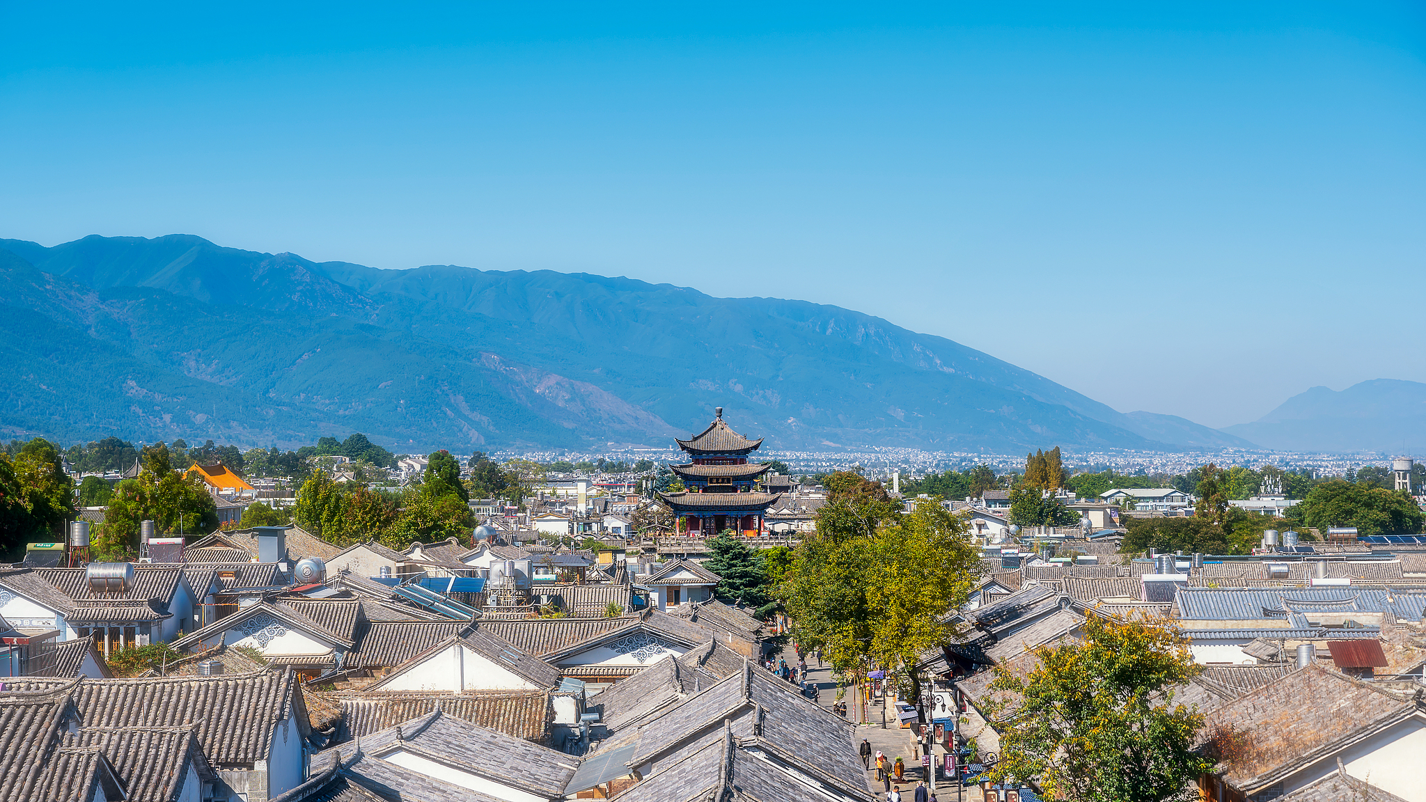 Live: Stunning view of Cangshan Mountain from Dali Old Town – Ep. 4