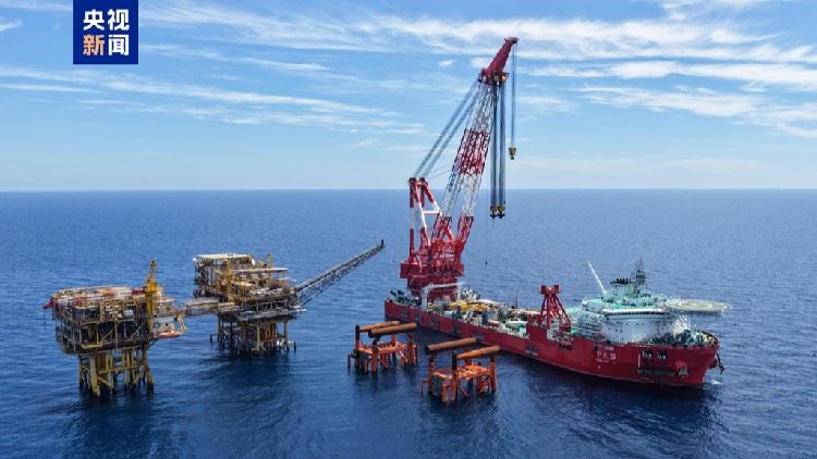 China's first offshore CO2 injection platform completed