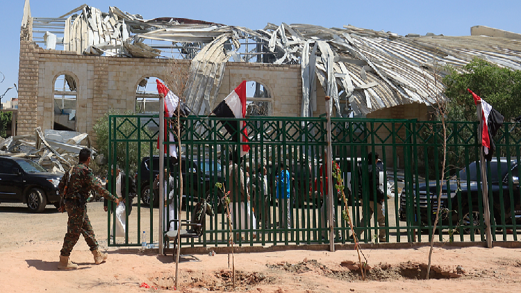 Explosions rock Sanaa as Saudi airstrikes target Houthi positions