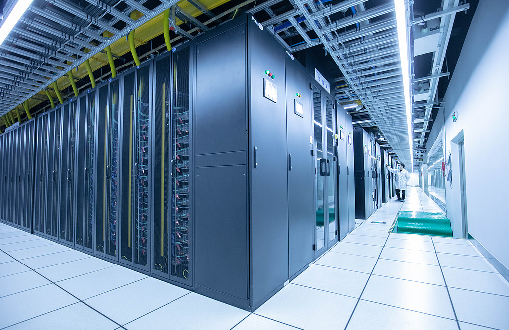 The interior of a data center, Jiujiang, north of China's Jiangxi Province, May 22, 2022. /VCG
