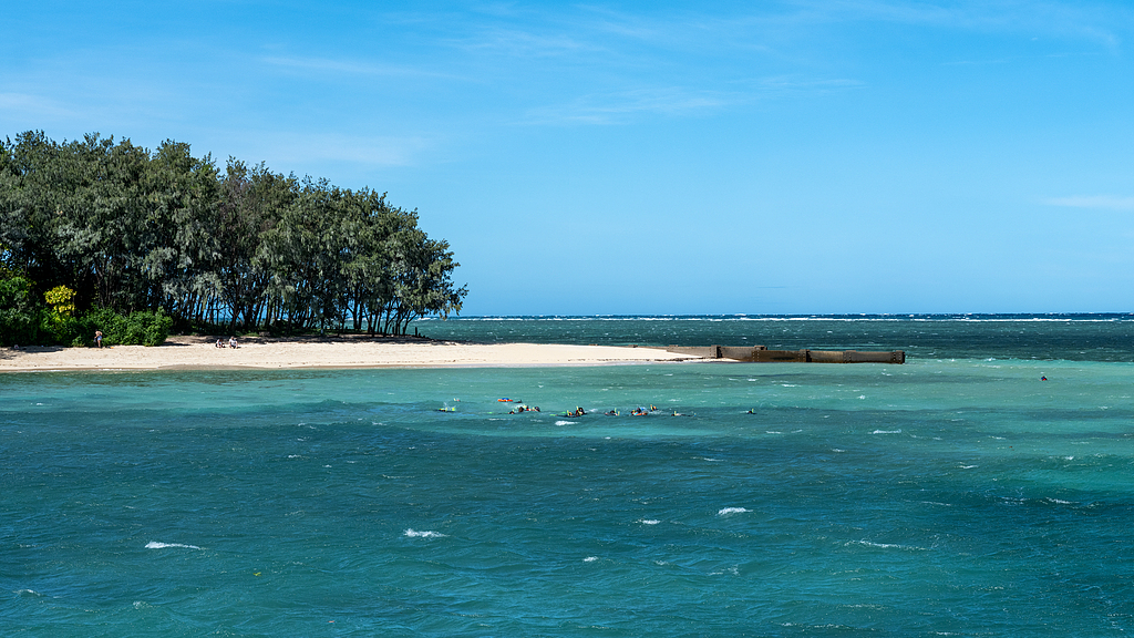 Green Island, known for its tropical rainforest and surrounding coral reefs, on Australia's Great Barrier Reef in Queensland, May 20, 2026. /VCG