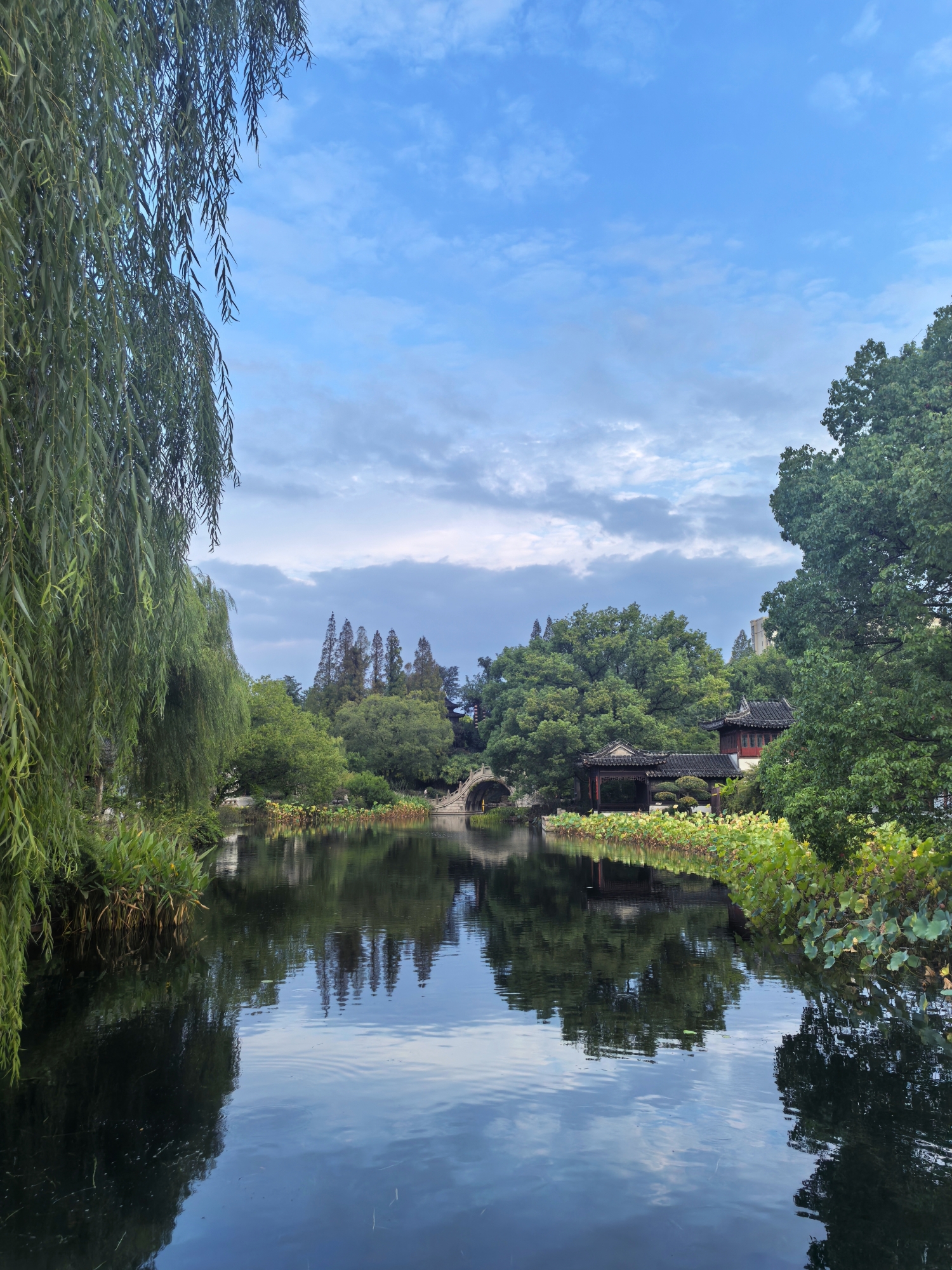 A view of the South Garden is seen in Taicang, east China's Jiangsu Province on October 1, 2026. /CGTN