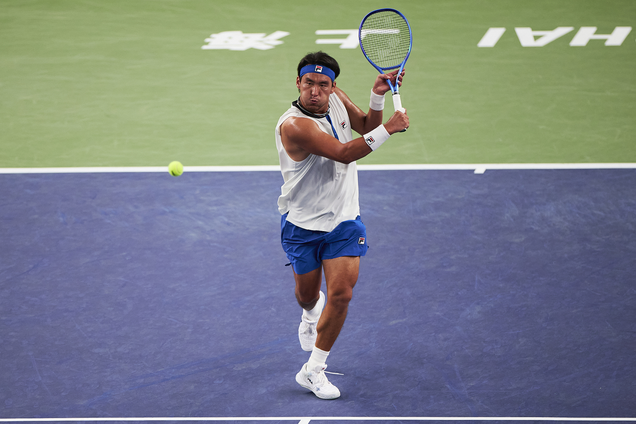 China's Buyunchaokete hits a shot in the men's singles first-round match against France's Luca Van Assche at the Shanghai Masters in Shanghai, east China, October 8, 2026. /VCG