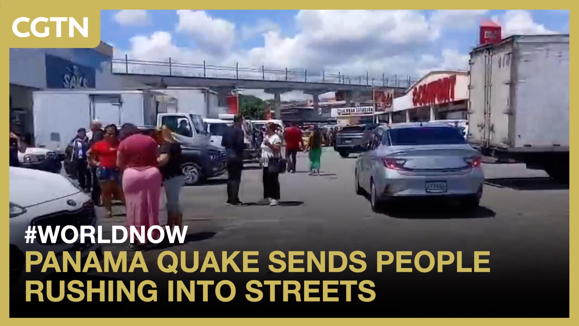 Panama quake sends people rushing into streets
