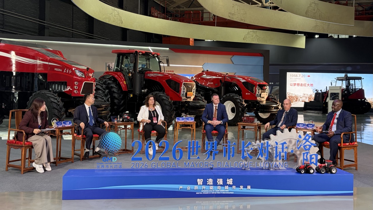 Global Mayors Get a Taste of China's Smart Manufacturing 