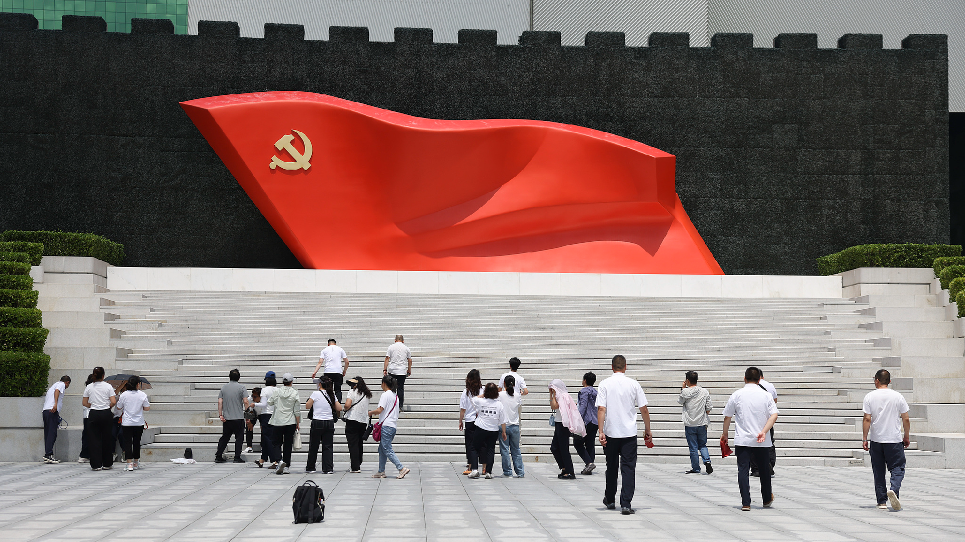 Understanding the self-revolution of a revolutionary Party