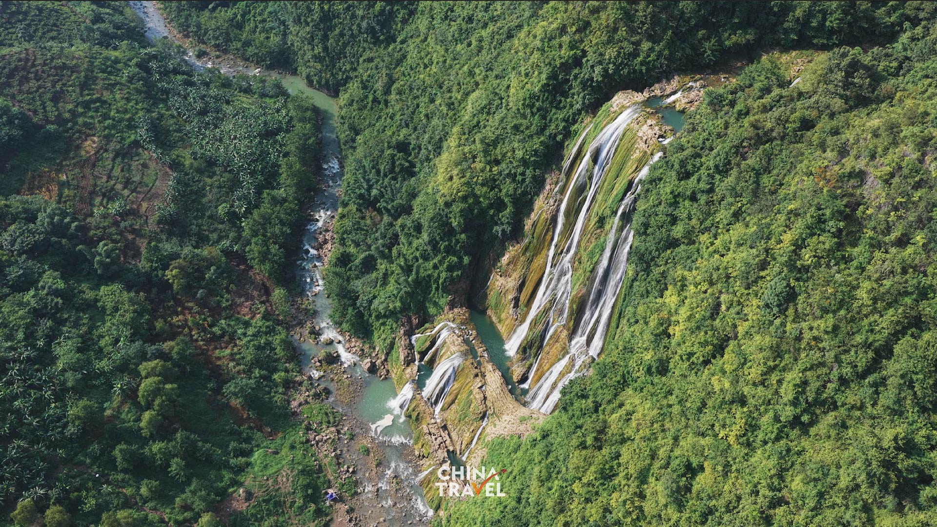 Dishuitan Waterfall in Guizhou plunges around 410 meters, making it the province’s highest waterfall. /CGTN