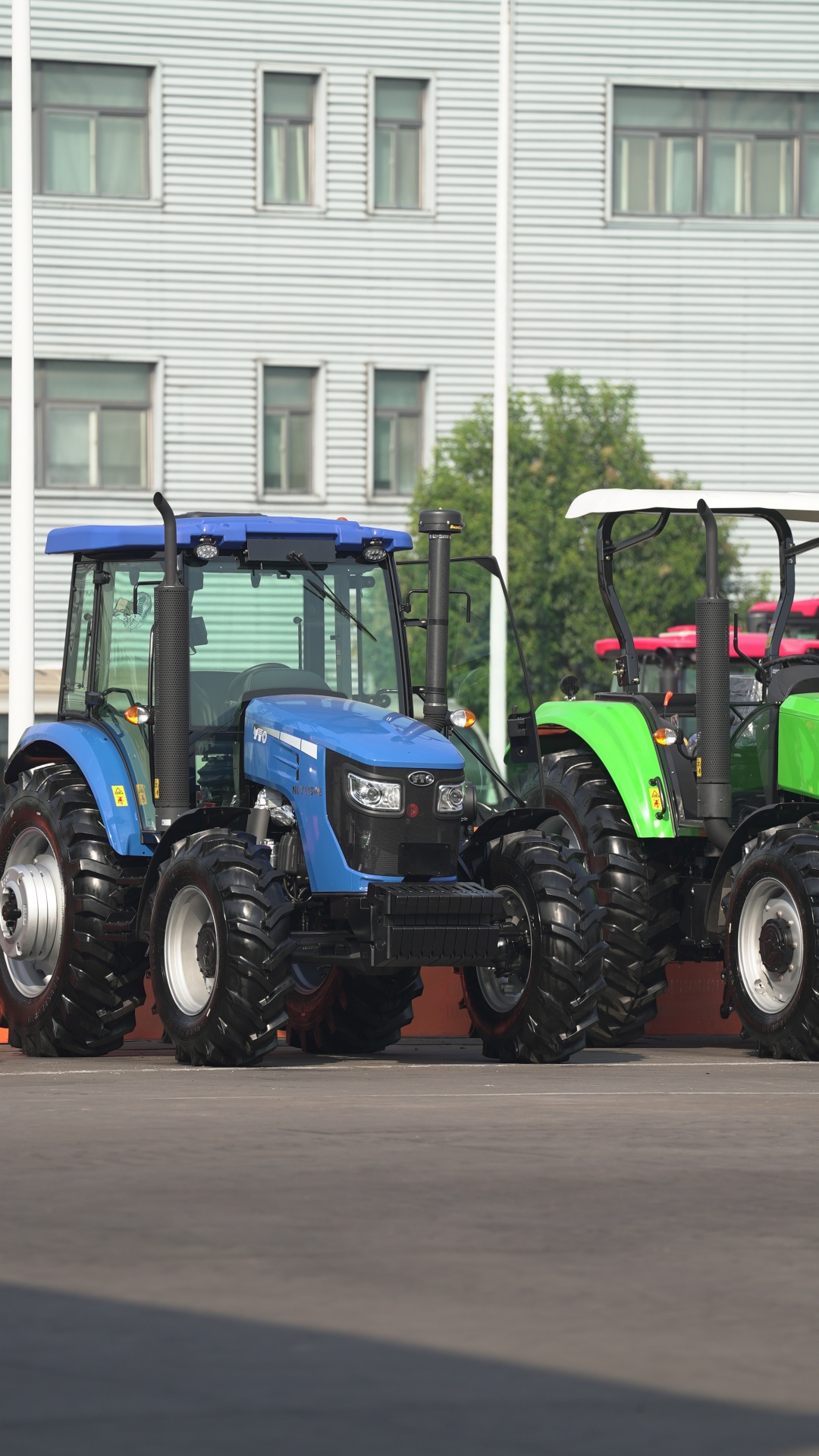 Tractors built in Luoyang. /CGTN