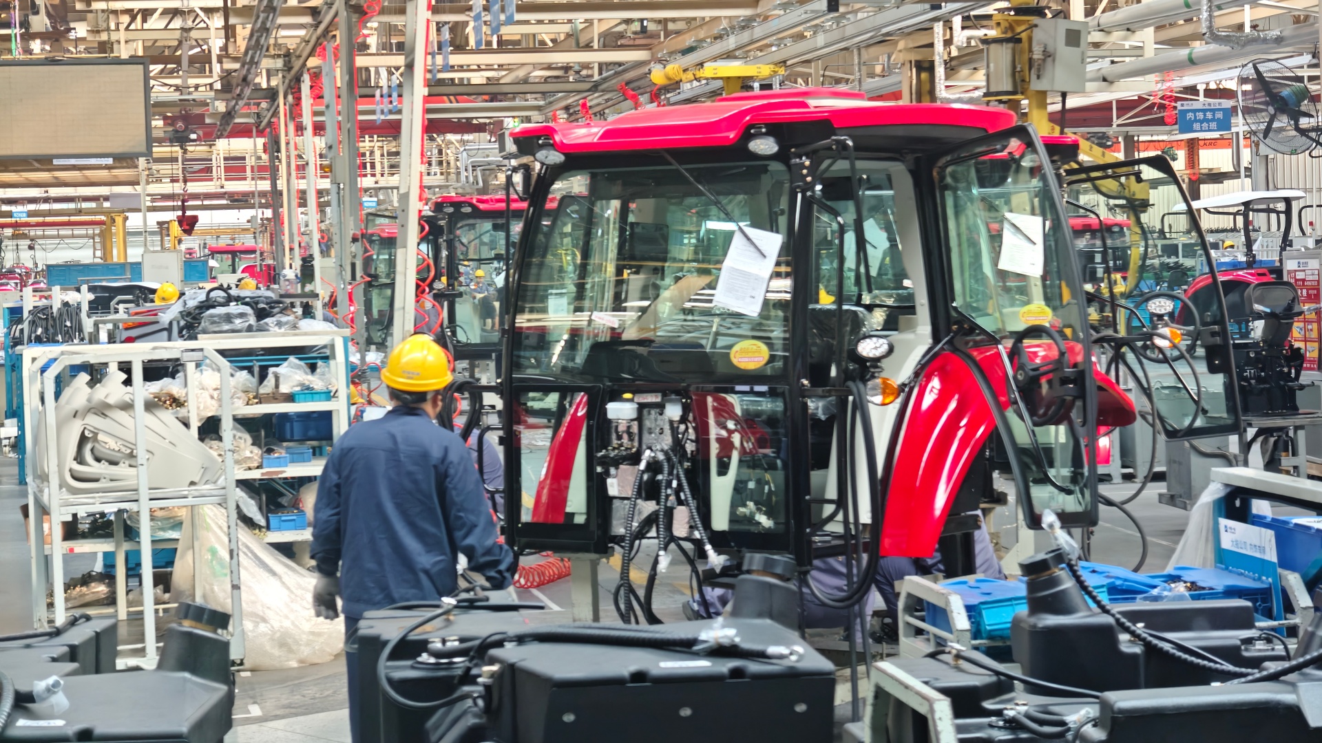 Tractors built in Luoyang. /CGTN