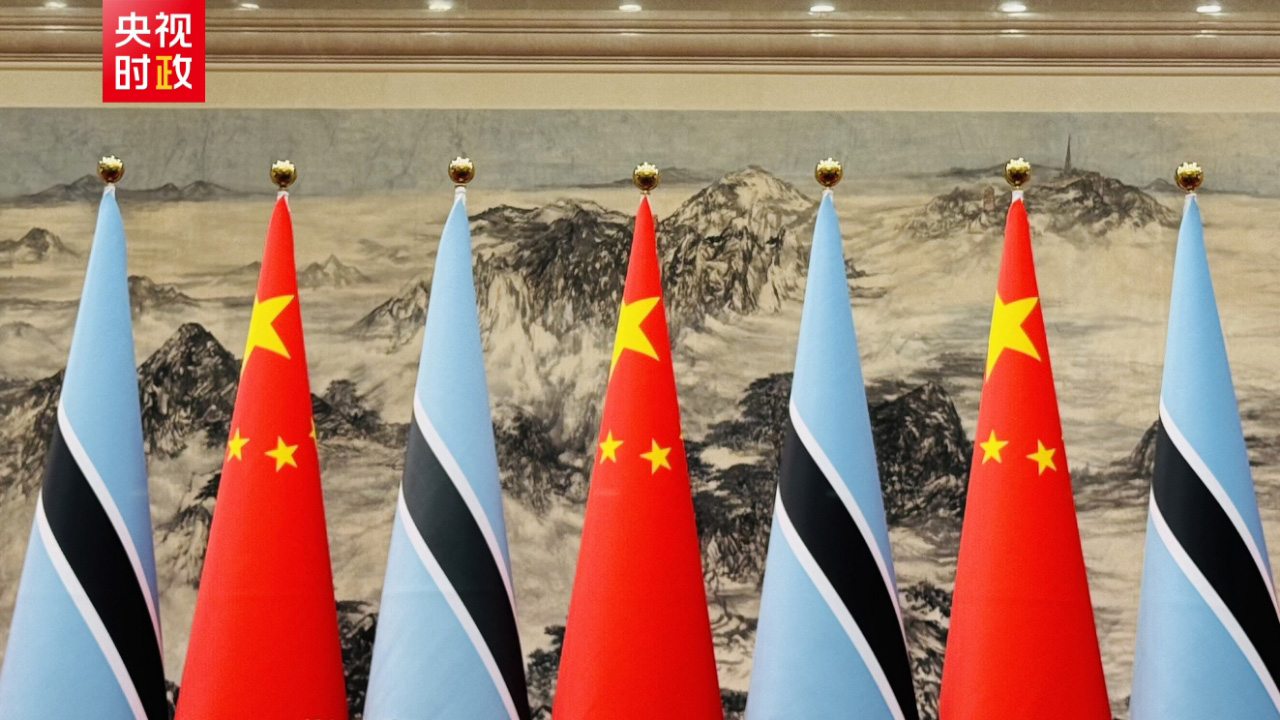 Xi, Boko attend signing ceremony of cooperation documents in Beijing