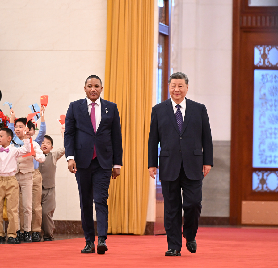 Chinese President Xi Jinping holds a welcome ceremony for Botswana's President Duma Gideon Boko at the Great Hall of the People prior to their talks in Beijing, China, October 13, 2026. /Xinhua
