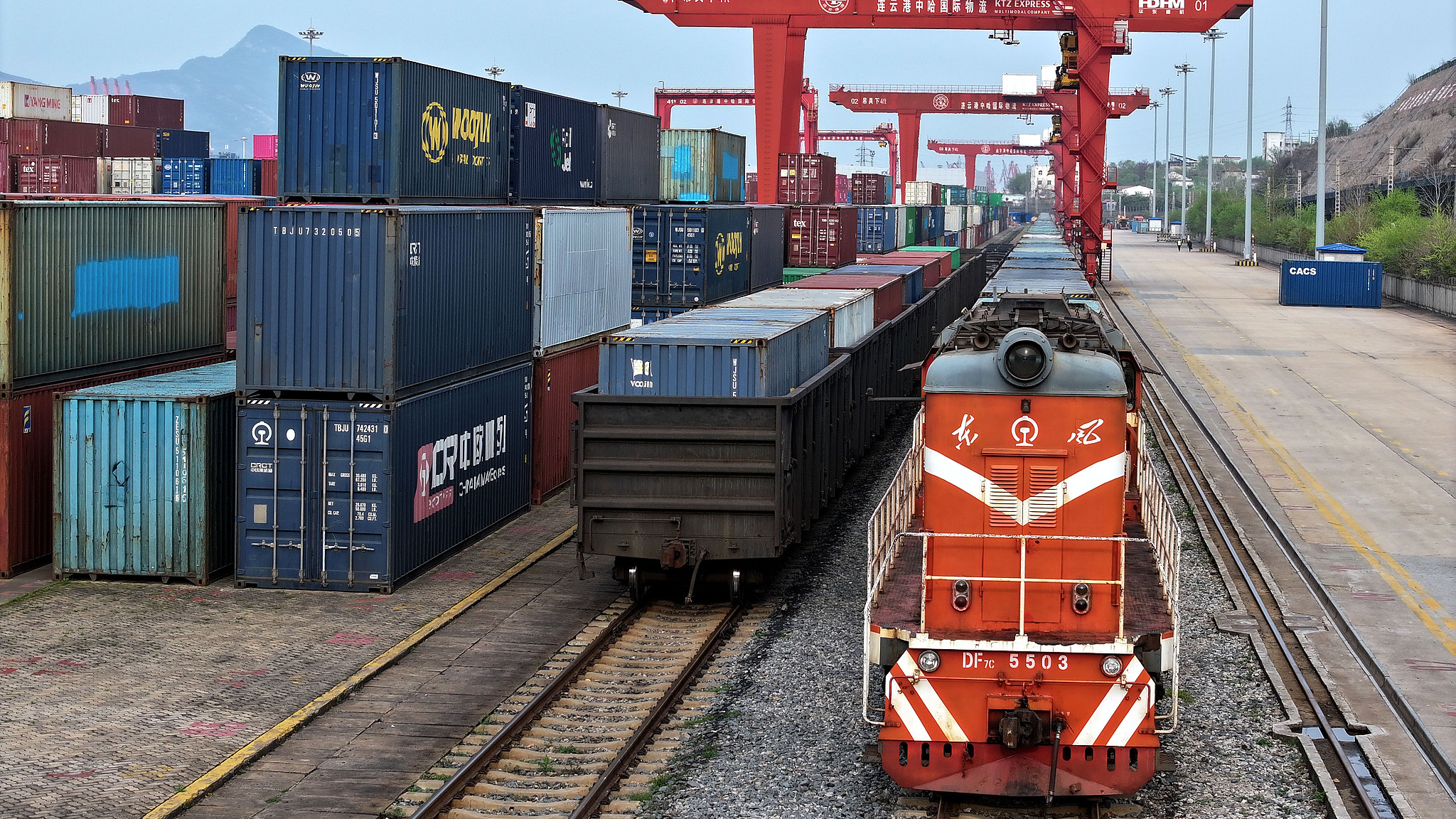 A China-Europe freight train loaded with auto parts departs from a logistics cooperation base in Lianyungang, Jiangsu Province, China, April 2, 2026. /VCG