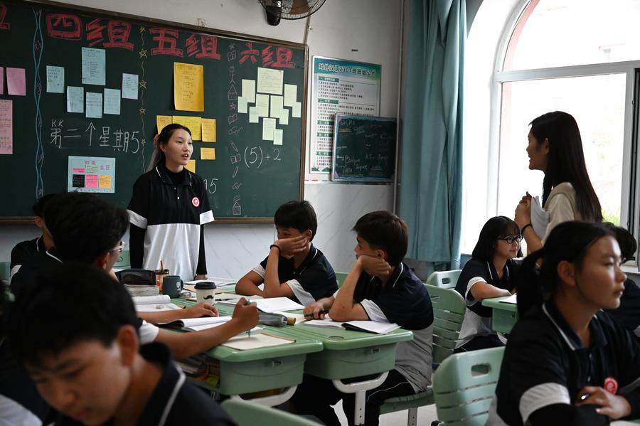 Mongolian high school students take a Chinese language lesson at the No. 1 Middle School of Erenhot in Erenhot, north China's Inner Mongolia Autonomous Region, September 3, 2024. /Xinhua