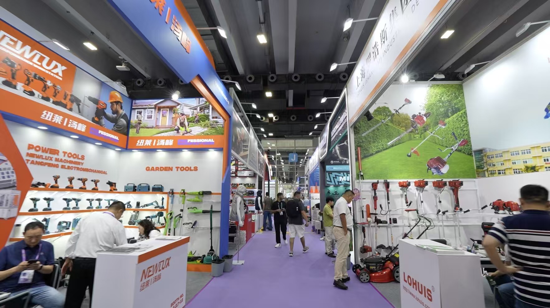 Live: Canton Fair's 'hidden champions' – small firms, global reach