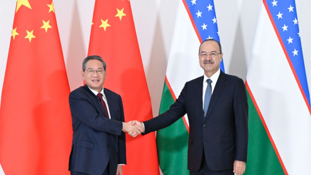 Chinese Premier Li Qiang holds talks with Uzbek Prime Minister Abdulla Aripov in Tashkent, Uzbekistan, October 17, 2026. /Xinhua