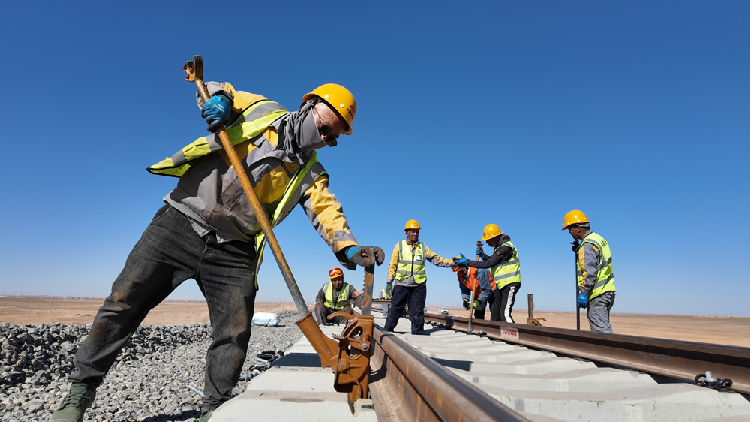 China expande a cooperação entre países do Sul Global através de projetos de infraestrutura e tecnologia