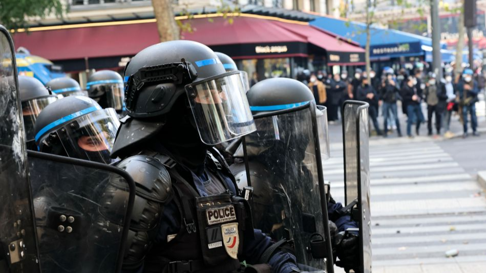 Law enforcement officers are seen during a protest in Paris, France, October 17, 2026. /Xinhua