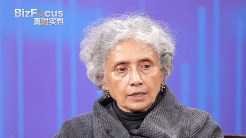 Canadian scholar: China offers favorable financing, shares tech