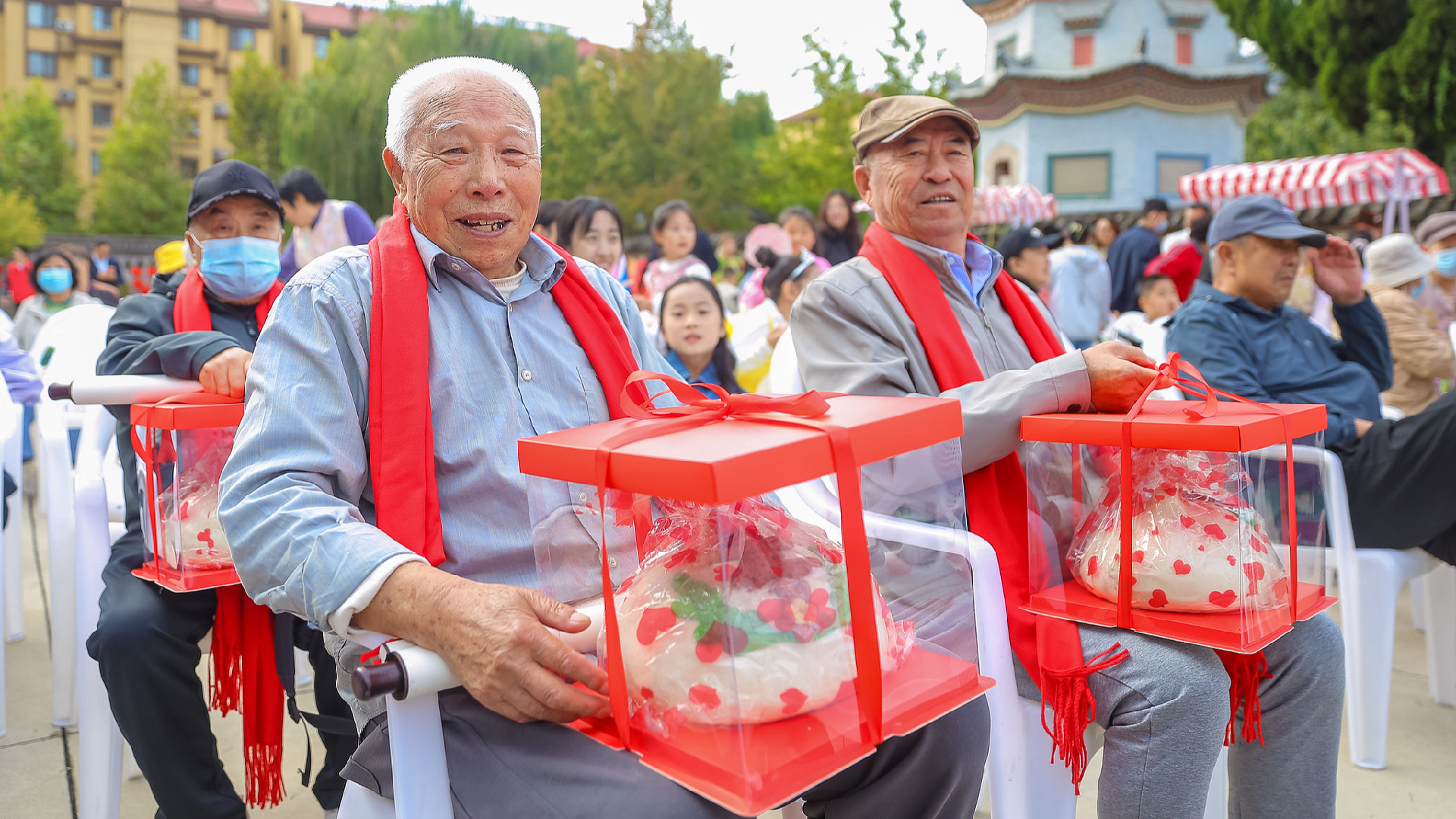 China strengthens long-term care support for an aging population