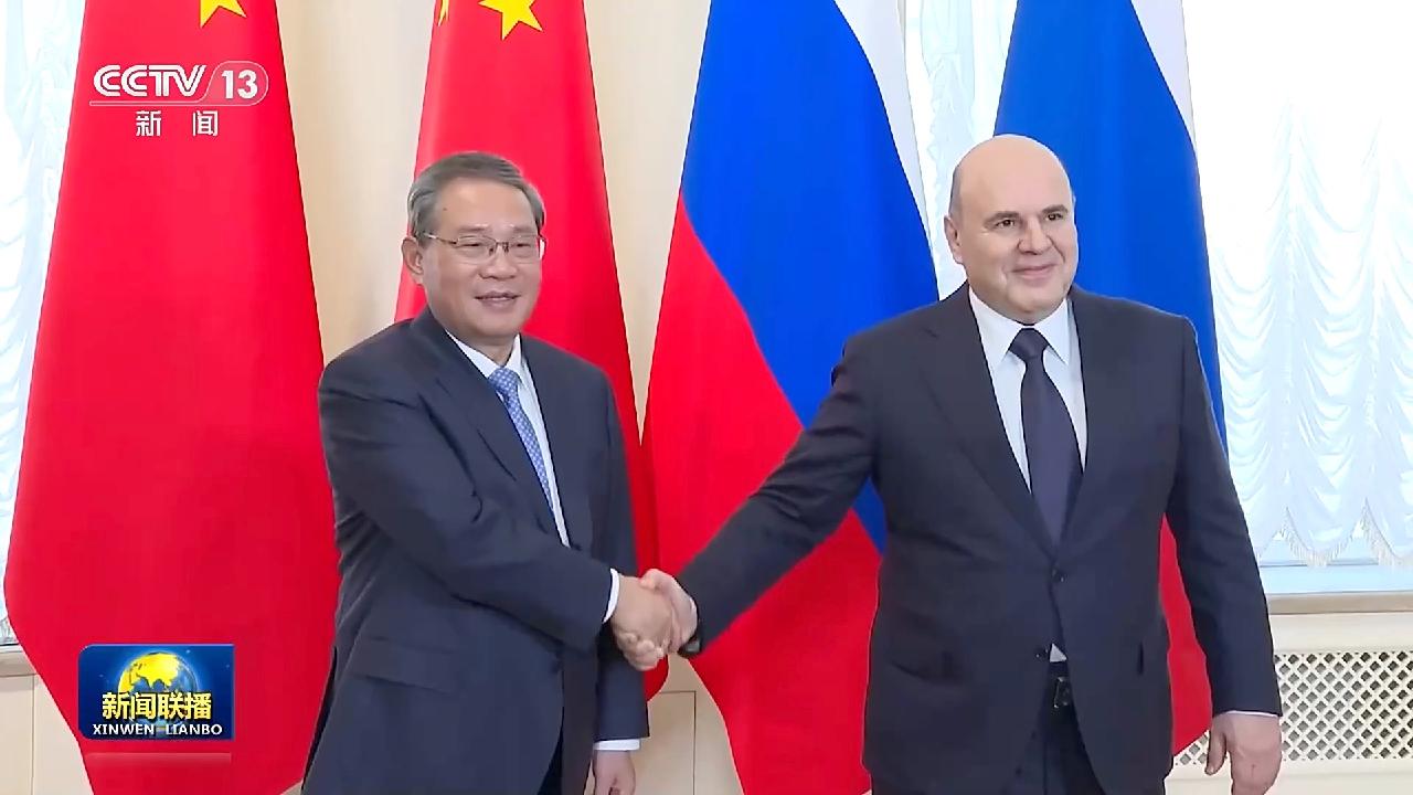 Chinese premier: China, Russia work side by side in turbulent world