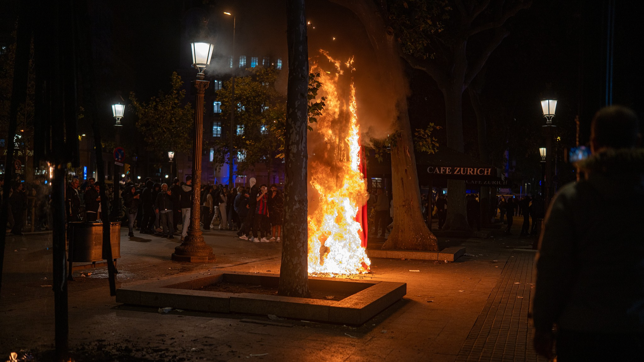 Youth gathering in Barcelona turns violent, 128 arrested