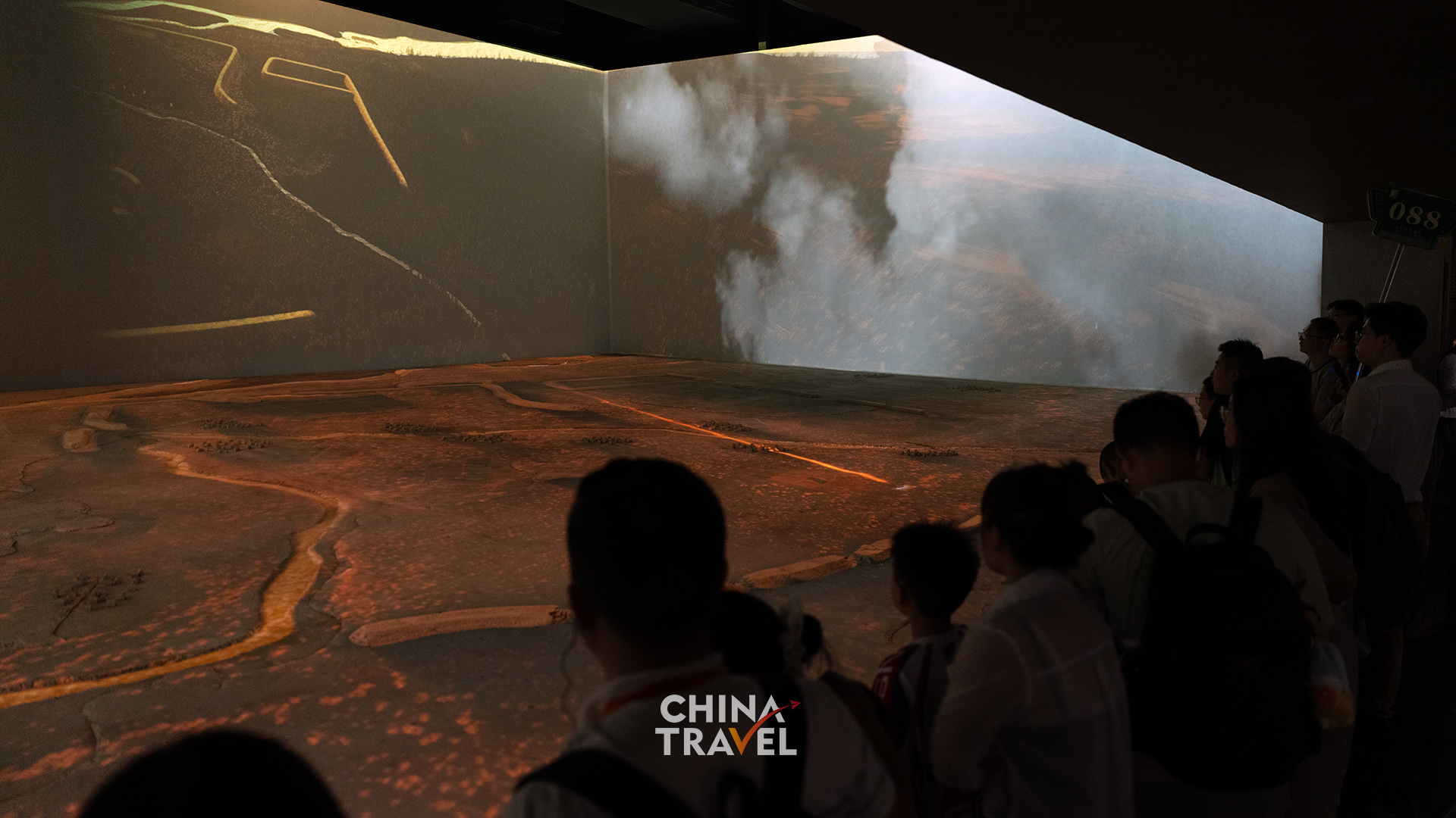 Interactive screens and immersive projections give visitors different ways to engage with the world of ancient Shu. /CGTN