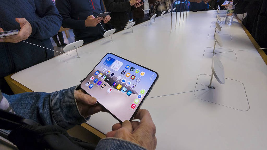 It Scree Apple says it will replace iPhone Duo units showing screen problems - CGTN