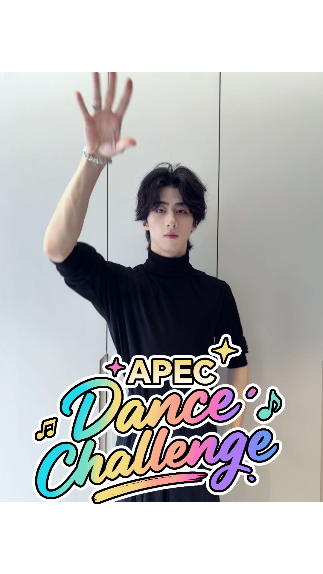 Musical theater actor dances for APEC 2026 Shenzhen