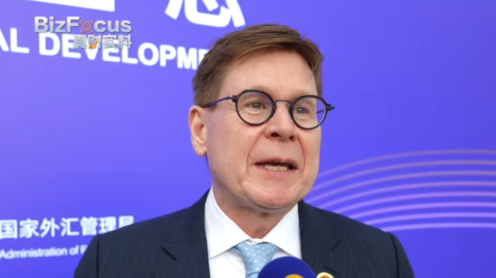 Sun Life CEO: Global firms' big edge in China's AI boom