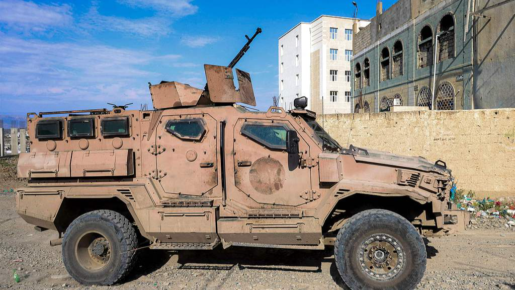 An armored vehicle is positioned in Taiz Province, Yemen, October 26, 2026. /VCG