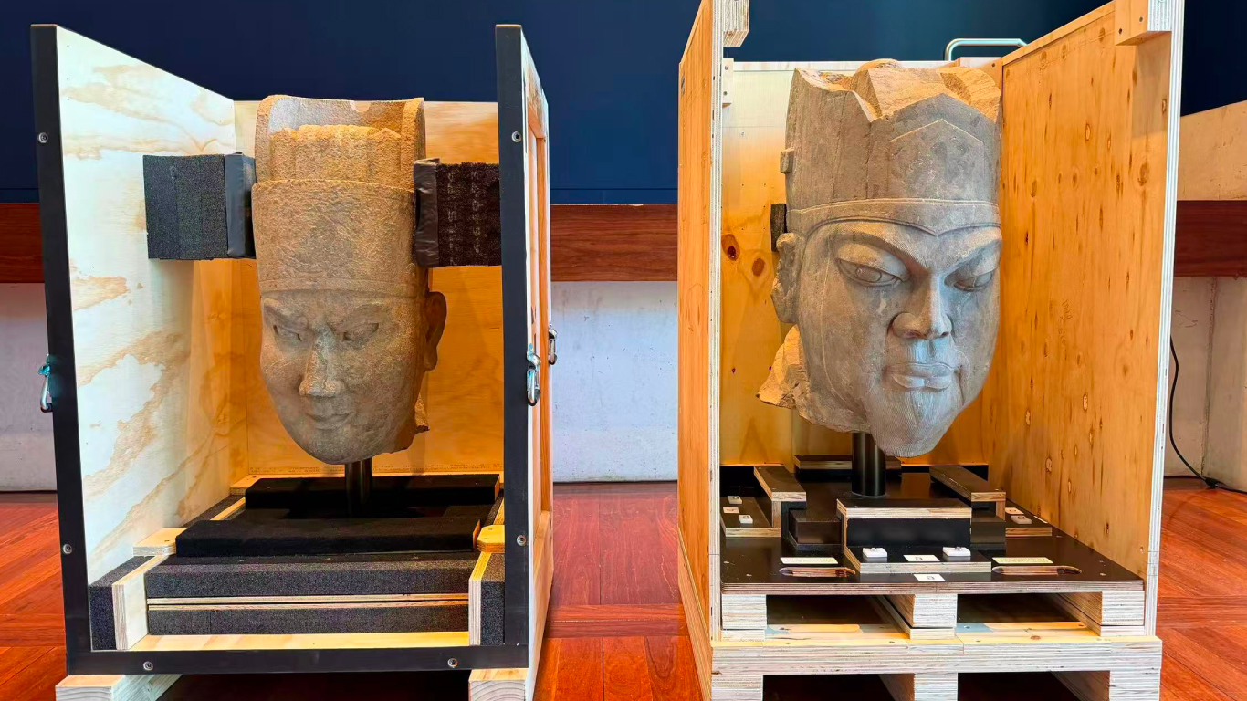 China's National Cultural Heritage Administration received two lost Chinese cultural relics returned by Australia at the National Gallery of Australia, Canberra, Australia, October 28, 2026. /CMG