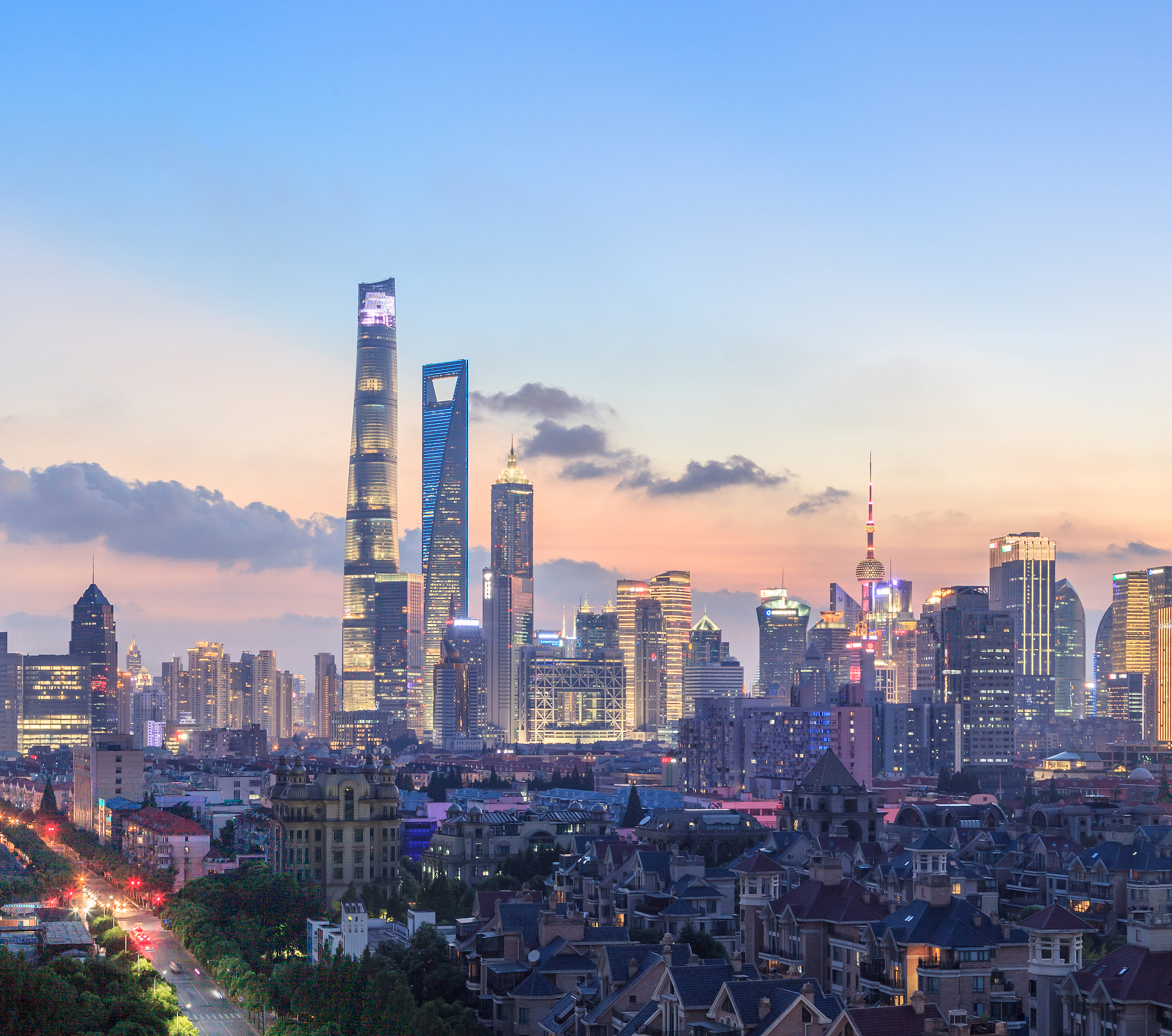 Shanghai Pudong urban landscape in Shanghai, China. /VCG
