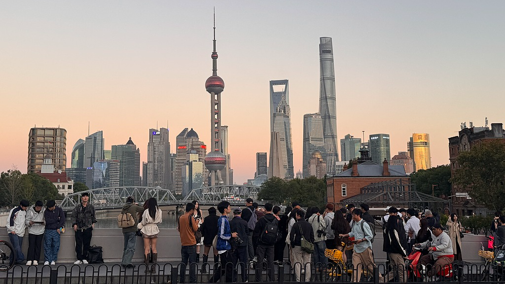 China issues 800 bln yuan via financial instruments