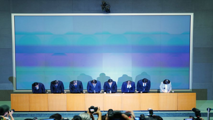 Officials apologize for the deadly fire at Wang Fuk Court in Hong Kong last year that killed 168 people, during a press conference in the special administrative region, China, October 29, 2026. /Xinhua