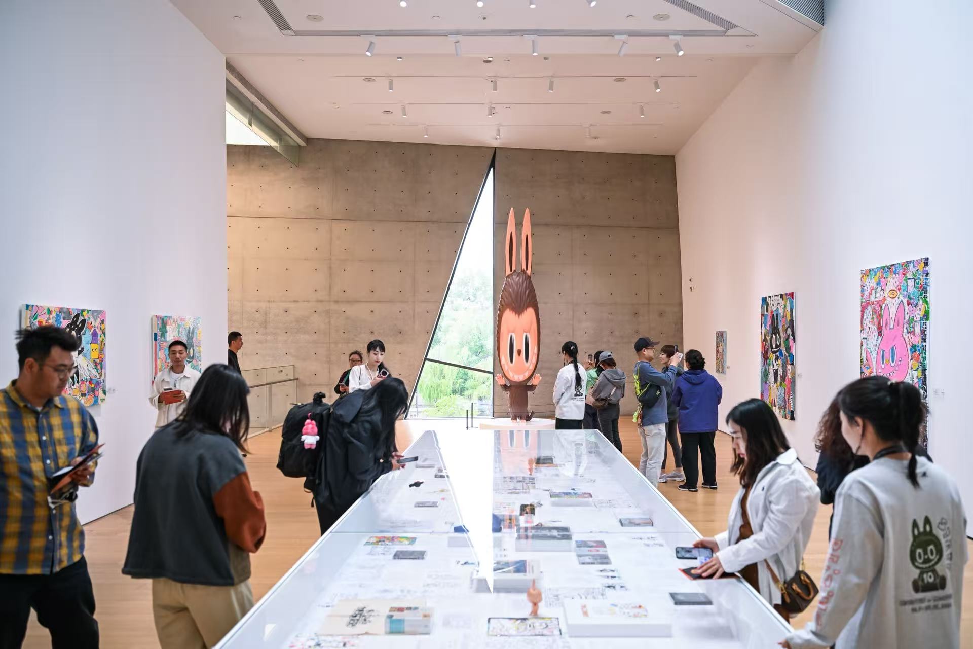 THE MONSTERS' 10th-anniversary exhibition has been attracting fans to Qihao Art Museum in Beijing. /CGTN