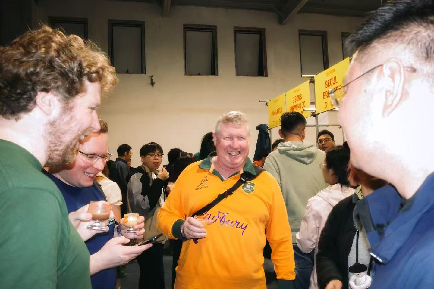 Crowds at the MBCB International Craft Beer Festival which took place at Longhui 1910 Cultural and Creative Park in Beijing, October 16, 2026. /CGTN