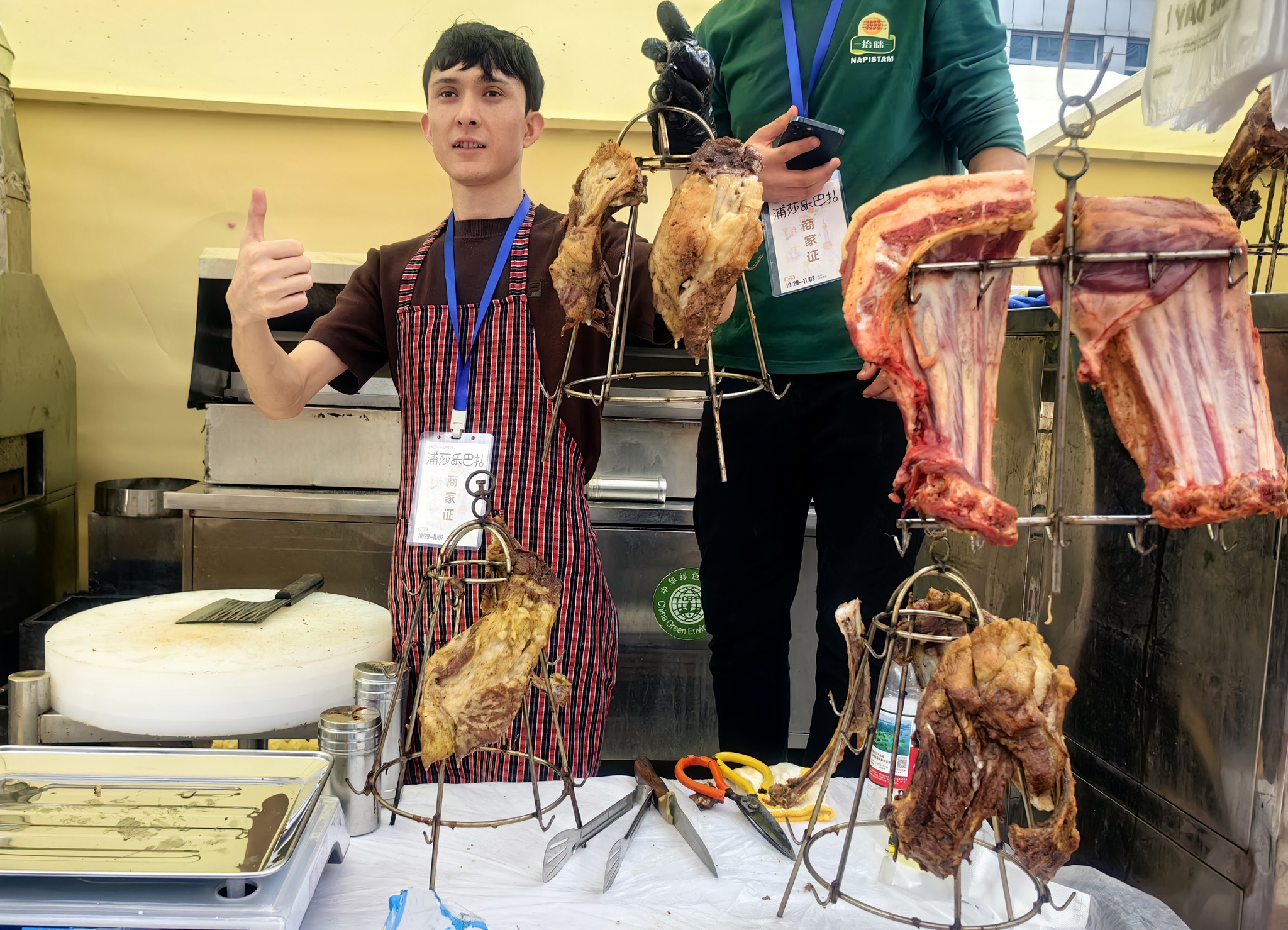 Lamb dishes from Shache County, Xinjiang are seen during the 2026 Shanghai-Xinjiang Cultural Exchange Week event in Zhoupu Town, Shanghai on October 29, 2026. /VCG