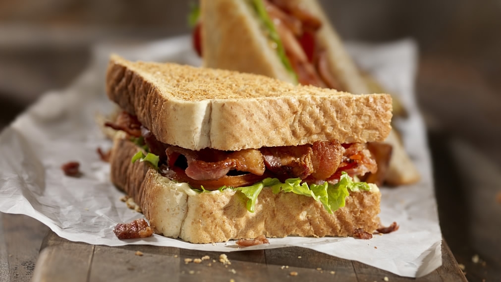 UK sandwich eating produces same CO2 as 'millions of cars'