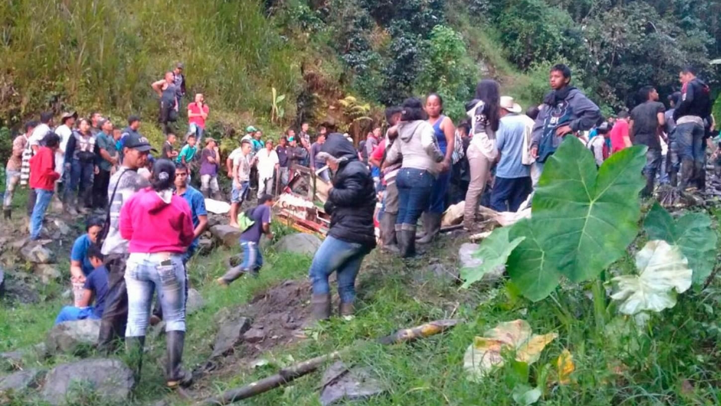 At least 14 killed, 35 injured in Colombia bus accident - CGTN