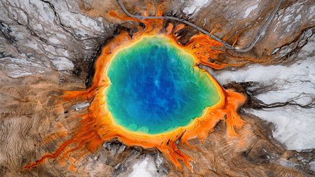 The mesmerizing Grand Prismatic Spring - CGTN