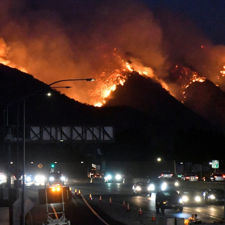 New Wildfire Breaks Out In Los Angeles, Mass Evacuations Underway - CGTN